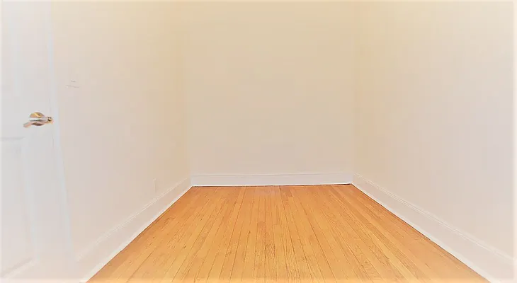 Rented by Manhattan Realty Group | media 12