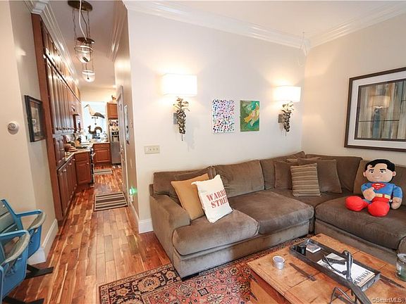 3rd image of 67 Warren St #1