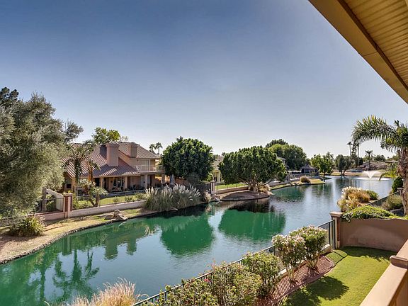 3rd image of 5885 W Del Lago Cir