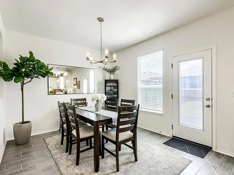 6504 Albany Sleigh Dr — Photo 12