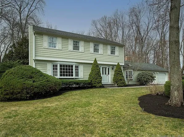 225 Currier Drive, Orange, CT 06477