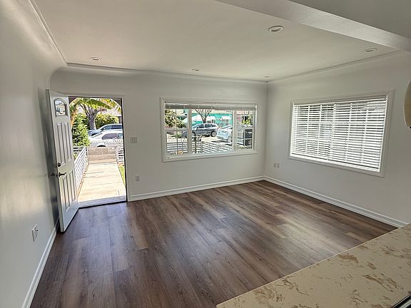 5th image of 612 S Van Ness Ave #612
