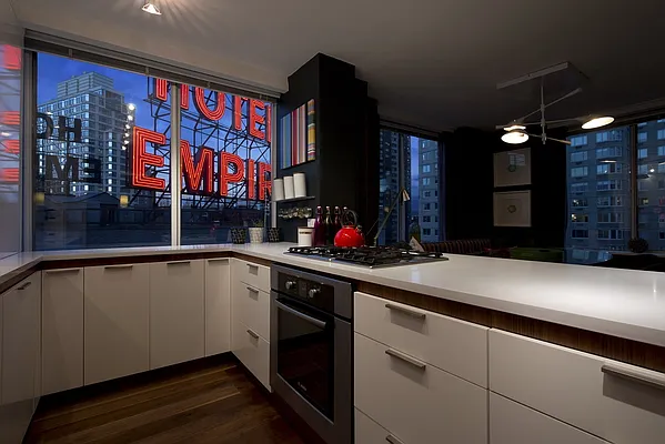 Sold by Nest Seekers International | media 27