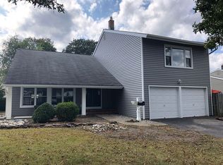 25 Harwood Rd, Marlton, NJ 08053