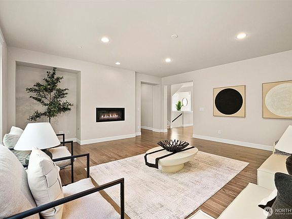4th image of 29 242nd Street SE