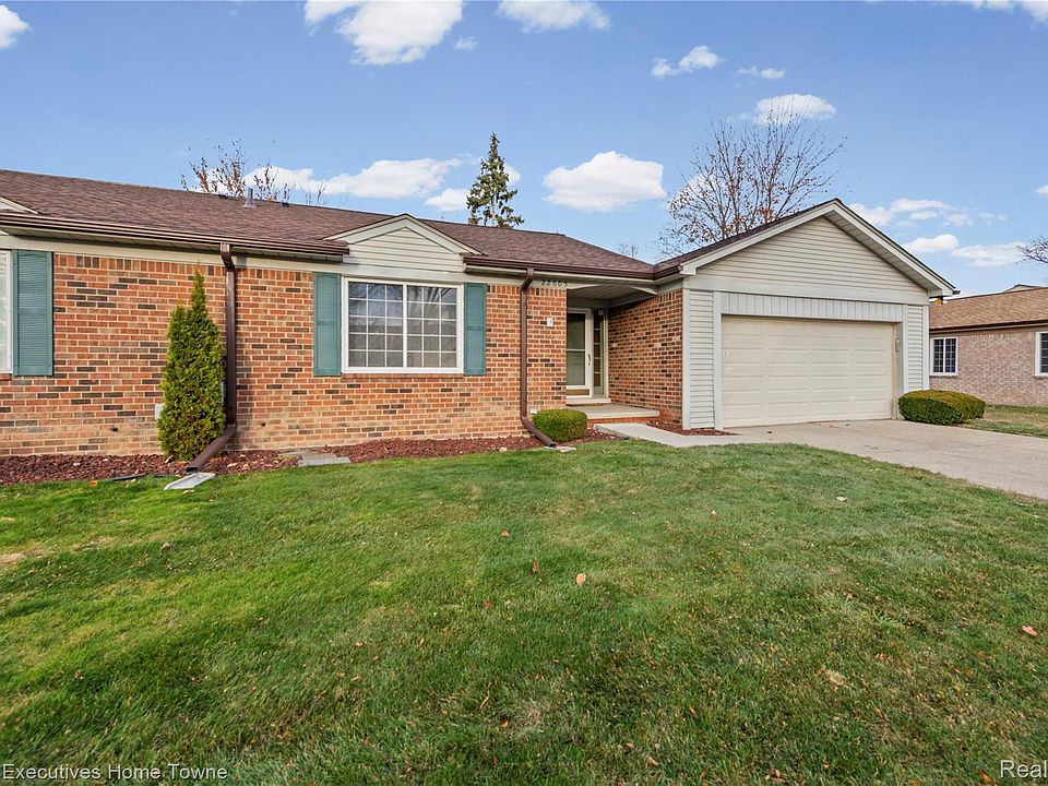 1st image of 22605 Shoreview Ct