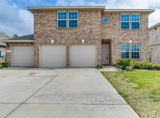 3414 Hunters Cyn, Baytown, TX 77521