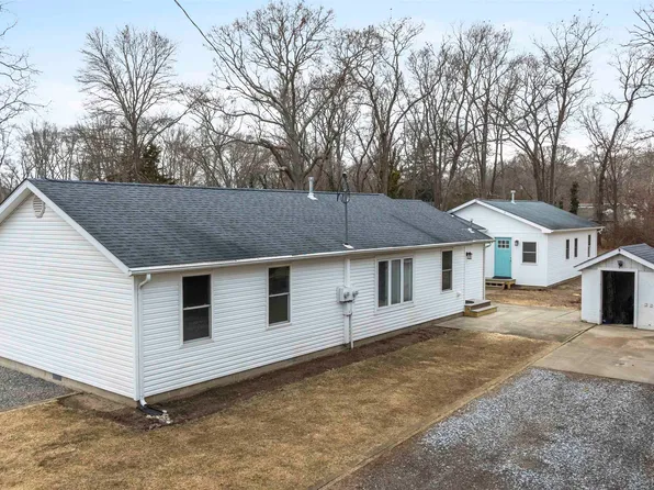 16 4th Ave, Cape May Court House, NJ 08210