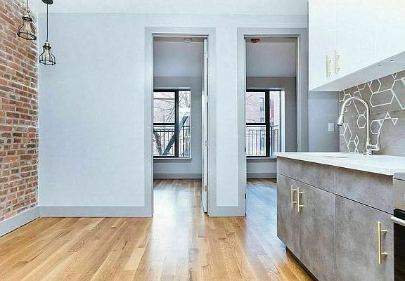3rd image of 461 Saratoga Ave #3FF