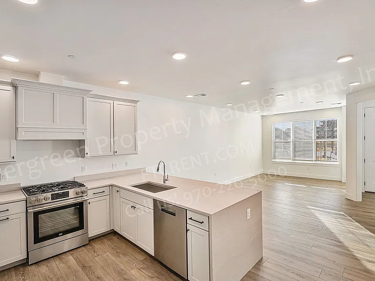 3045 E Trilby Rd #F26 — Photo 9