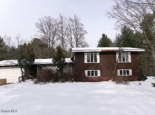 1958 Putnam Rd, Schenectady, NY 12306