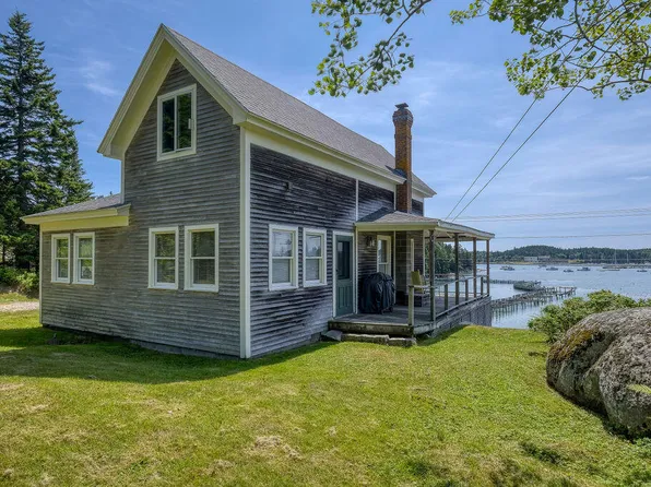 83 Green Head Road, Stonington, ME 04681