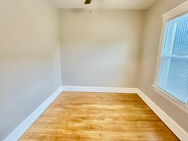 2186 W 10th St #3 — Photo 7