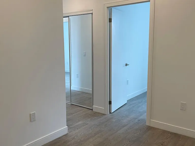 174 Clonmore Dr S #4-C — Photo 22