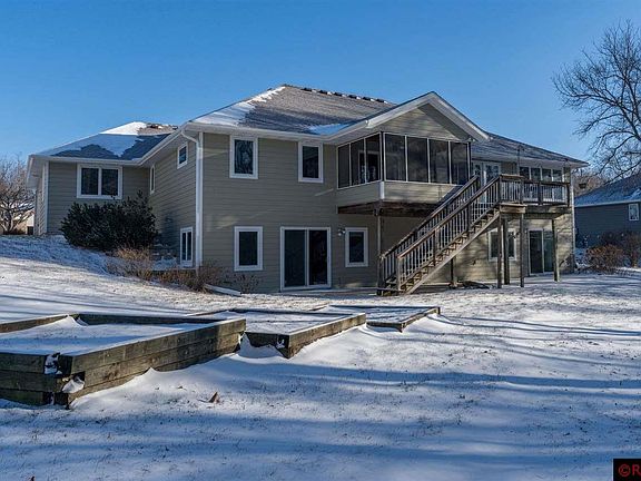 3rd image of 309 Southbrook Cir