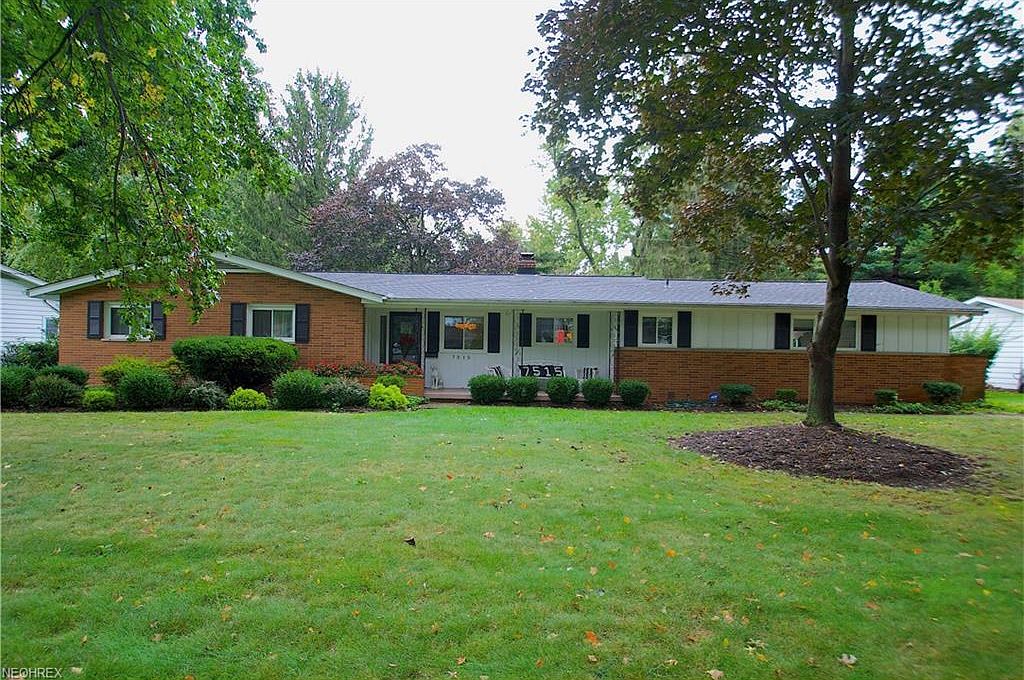 7515 Hollycroft Ln, Mentor, OH 44060 Zillow