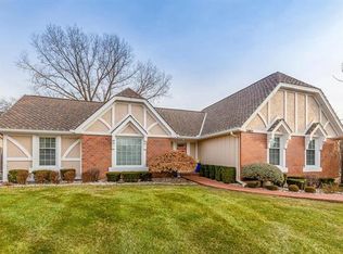 11901 Canterbury St, Leawood, KS 66209