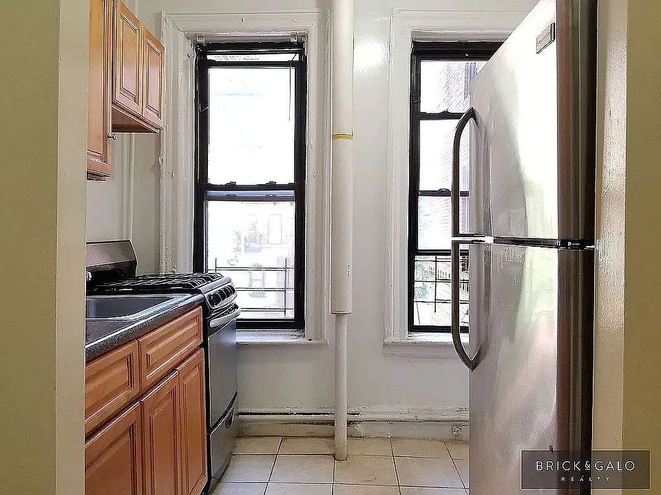 1st image of 2101 Westbury Ct #44B