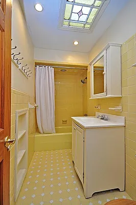 Sold by House-N-Key Realty | media 17