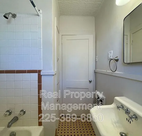 725 Carol Marie Dr #4 — Photo 11