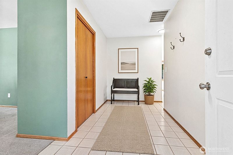 2nd image of 6891 Raspberry Drive