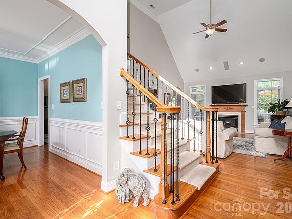 5th image of 5021 Graystone Estates Dr