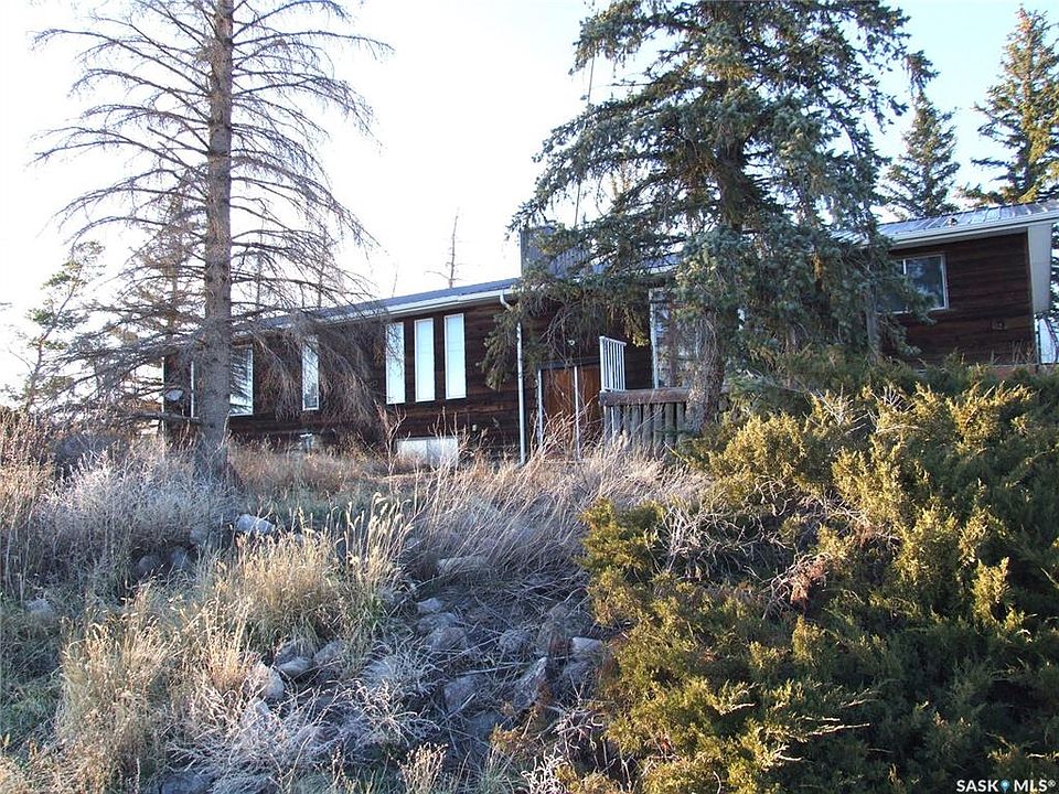 1st image of 101 Railway AVENUE