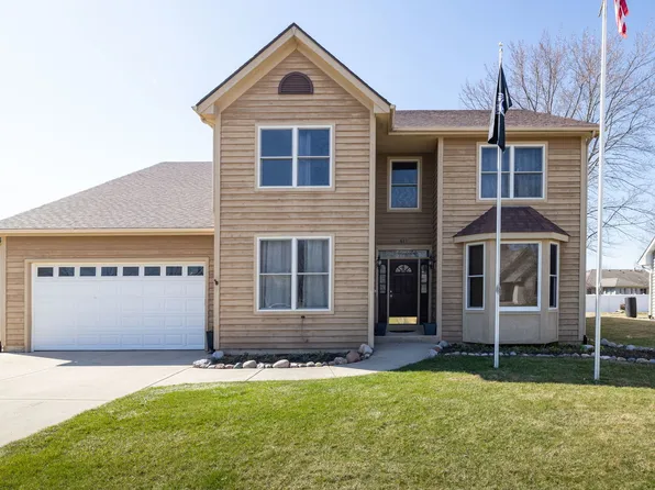 611 Prairie View Ln, Hinckley, IL 60520