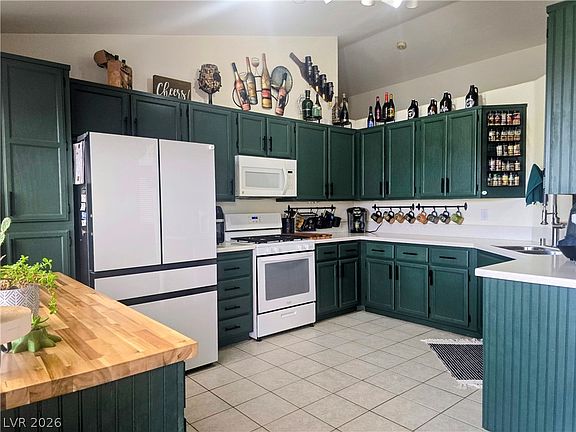 3rd image of 217 Red Coral Dr