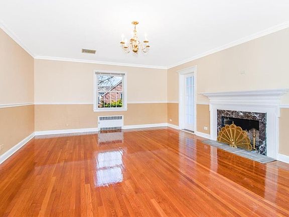 5th image of 329 Grandview Blvd