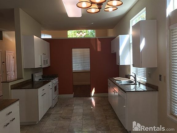 4th image of 6590 Chesterbrook Dr