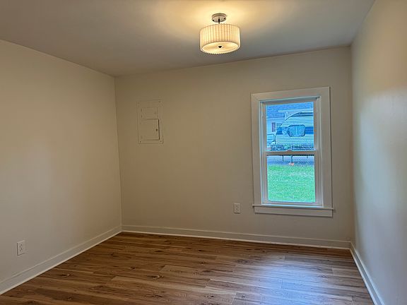 2nd image of 110 Juliet Ave