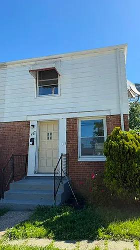 1527 Babbitt Rd Photo 1