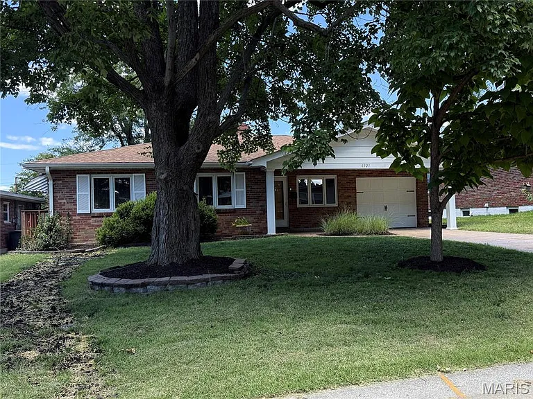 6321 Monterey Dr — Photo 2