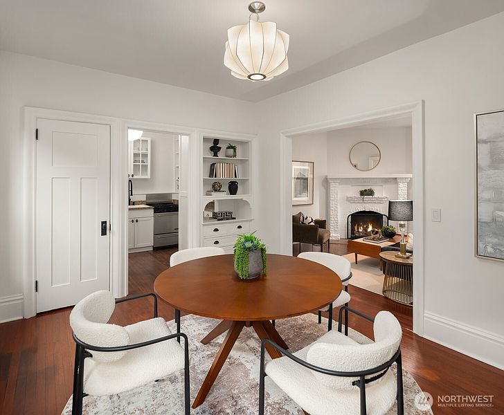 3rd image of 129 Warren Avenue N #G