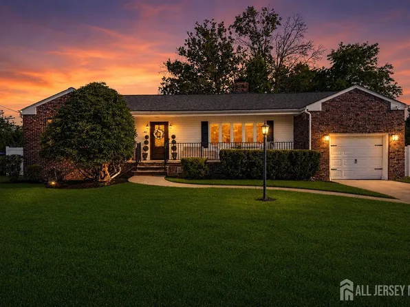 67 Morris Ave, Edison, NJ 08837
