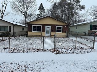 927 Fairview Ave, Pontiac, MI 48340