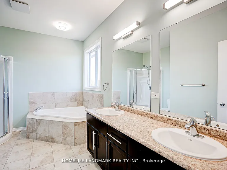 629 College Ave — Photo 18