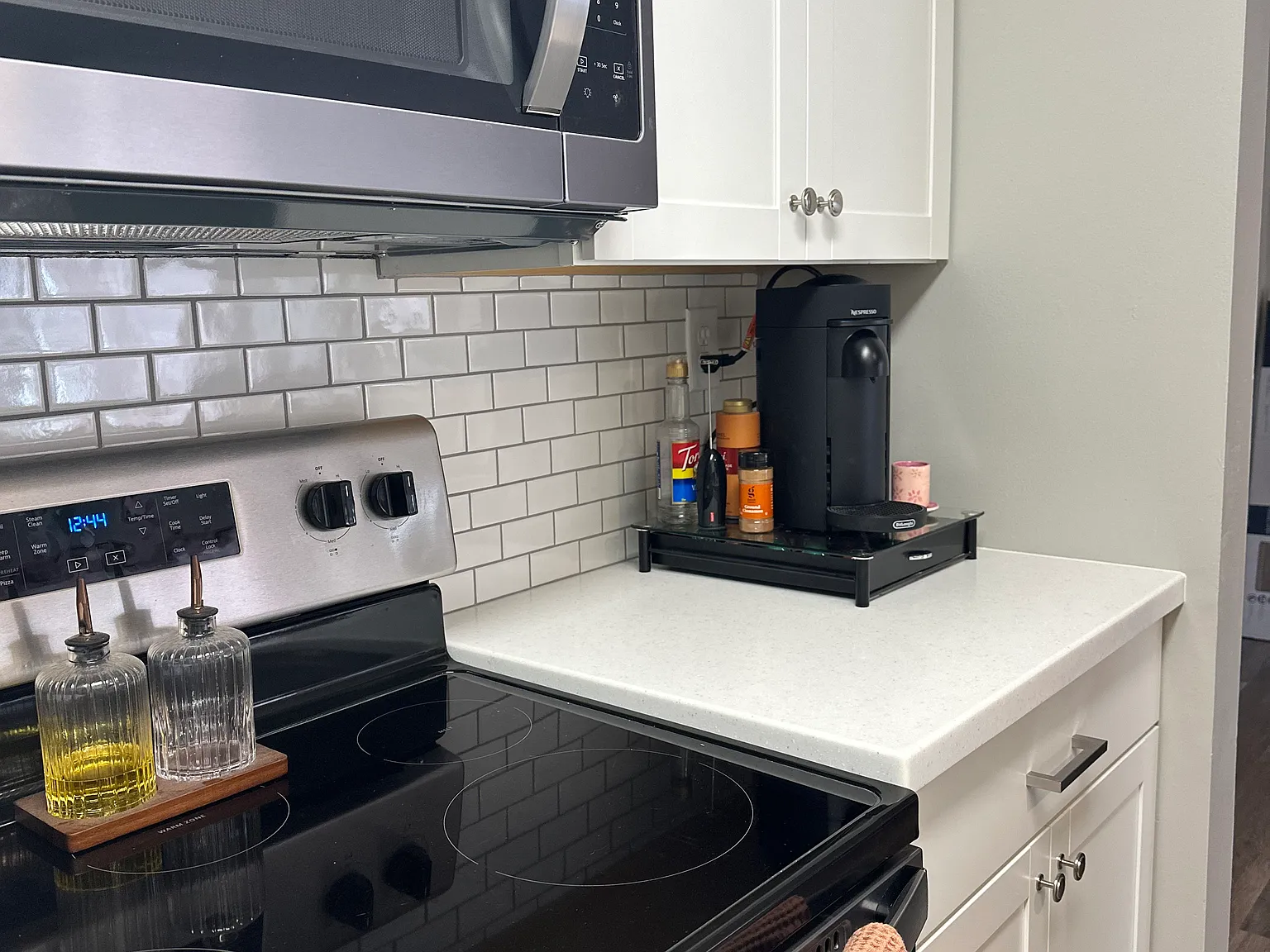 2 bed, 987 sqft, $1,625 — Photo 3