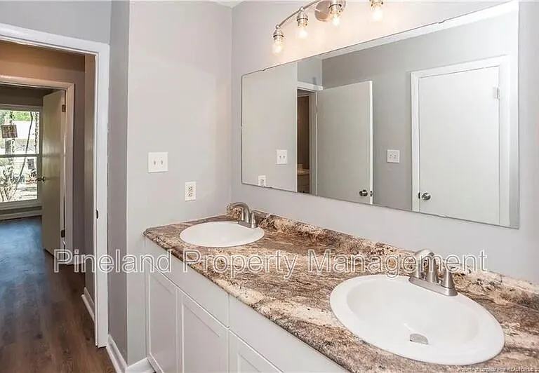 2012 Lakemeadow Dr — Photo 18