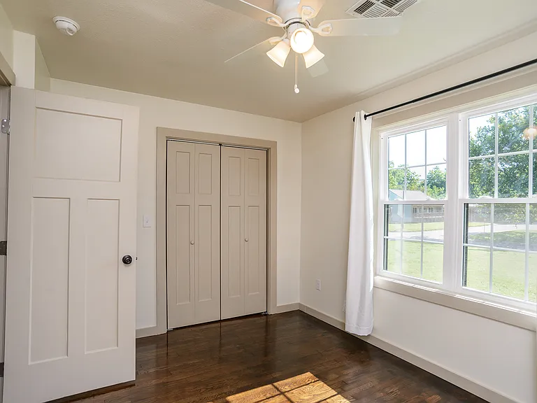 807 W Bennett Dr — Photo 17