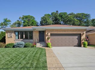 2432 Seminary Ave, Des Plaines, IL 60016