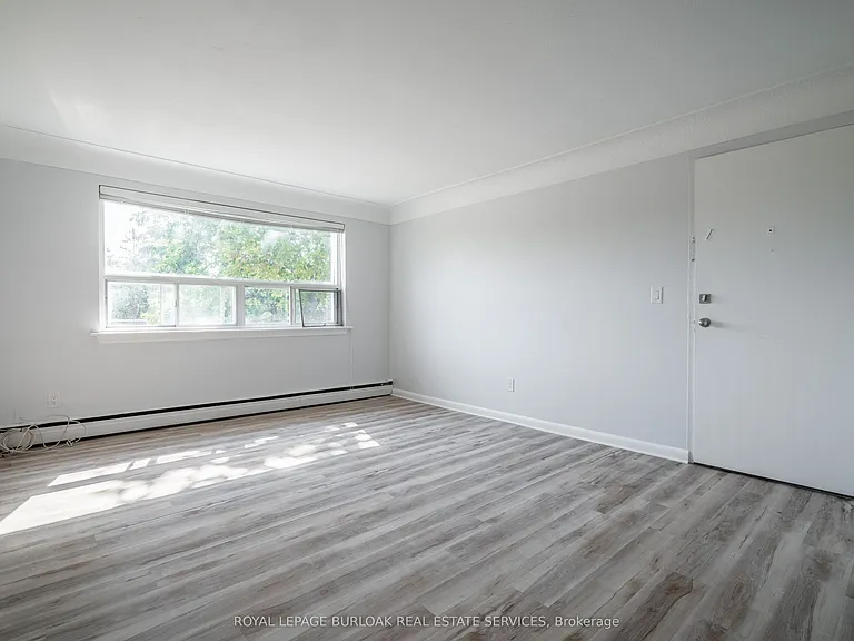 2161 Ghent Ave #7 — Photo 3