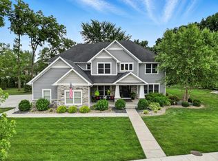 1285 Greenview Pl, Crown Point, IN