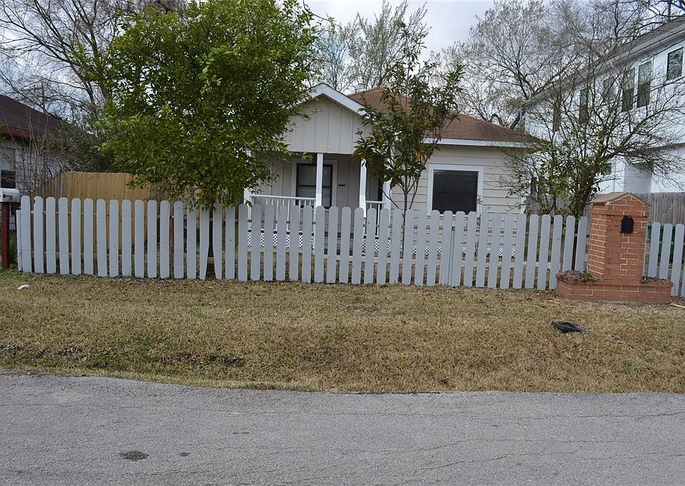 1507 Laird St, Houston, TX 77008 Zillow