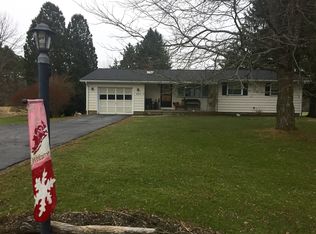 8264 Lamor Rd, Mercer, PA 16137