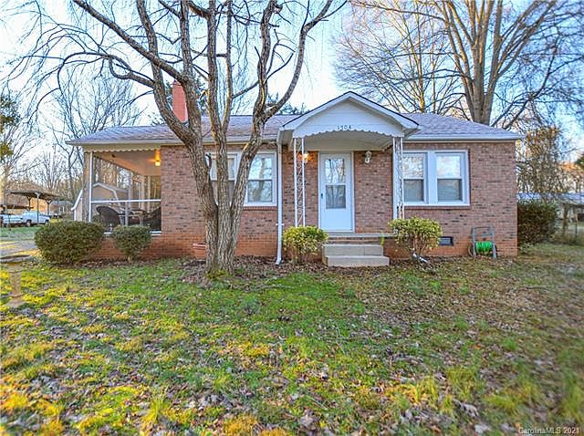 1st image of 1704 Hazelwood Dr #71