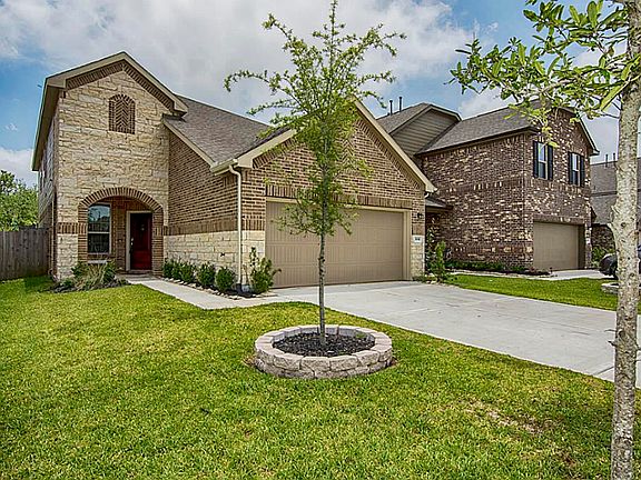 2nd image of 3041 Hawthorne Glen Ln