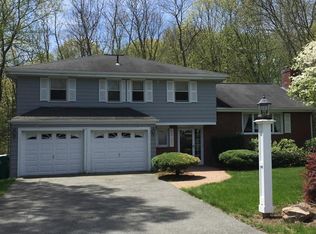 45 Magnolia Dr, Westwood, MA 02090