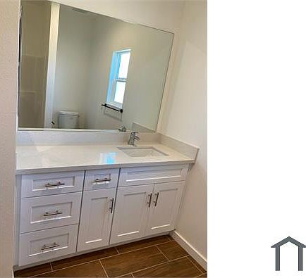 4th image of 13680 Cuyamaca Dr #B